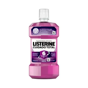 LISTERINE Cuidado total Enjuague bucal de uso diario con sabor a menta 250 ml.