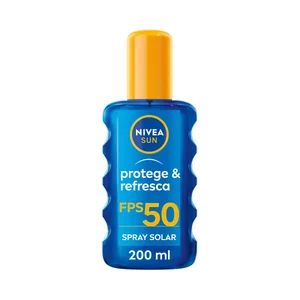 NIVEA Sun protege & refresca Protector solar en spray, con acción refrescante y factor de protección 50 (muy alto) 200 ml.