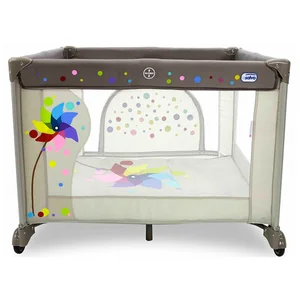 Parque cuadrado con diseño molinillo, color beige, 97x77x97cm, ASALVO.