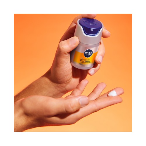 NIVEA Men Skin energy Crema faical hidratante y revitalizante especial para hombre 50 ml.