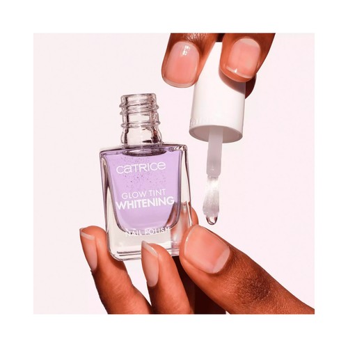 CATRICE Glow tint tono 020 Bye bye yellow, transparente Esmalte de uñas acabado brillante.