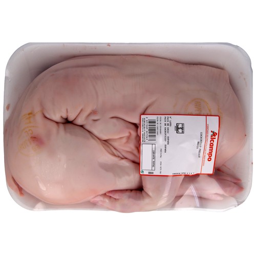 TIERRA DE SABOR Cochinillo fresco por medios, especial asados y horno.