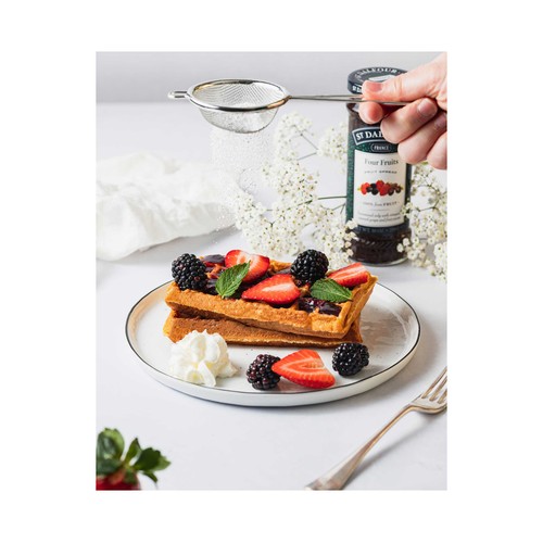 ST.DALFOUR Mermelada de cuatro frutas (Frambuesas, Cerezas Negras, Fresas y Moras) 284 g.