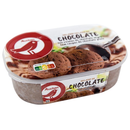 AUCHAN Tarrina de helado de chocolate con virutas de chocolate 1 l. Producto Alcampo