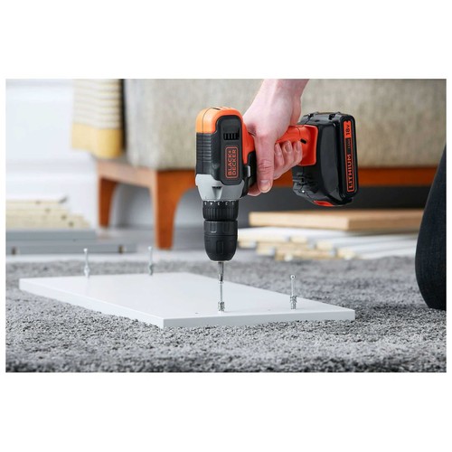 Taladro atornillador de 18V con batería y cargador, BLACK+DECKER