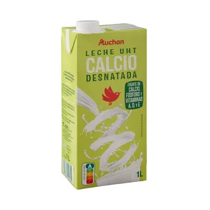 AUCHAN Leche desnatada de vaca, enriquecida con calcio 1 l. Producto Alcampo