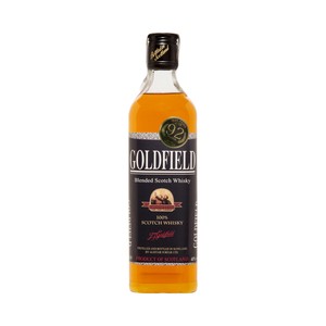Whisky blended madurado, mezclado y embotellado en Escocia botella 70 cl.