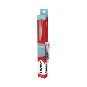 LACER Cepillo de dientes con filamentos suaves.