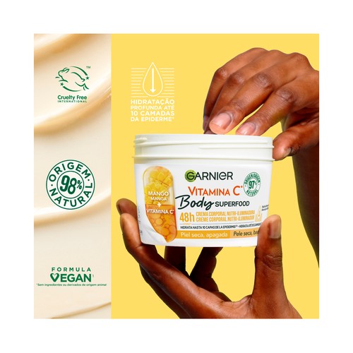 GARNIER Superfood Loción corporal nutri-iluminadora con mango y vitamina C, para pieles secas 400 ml.