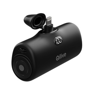 Imagen de Batería externa QILIVE 600158397 4600 MAH, con enchufe integrado, color negro