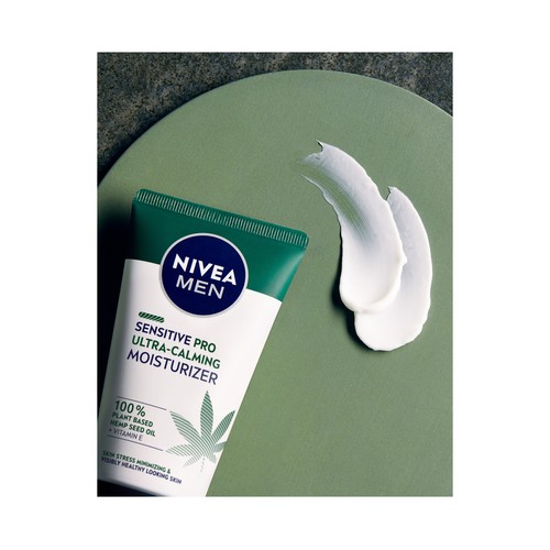 NIVEA Men sensitive pro Crema facial hidratante y ultra calmante 75 ml.
