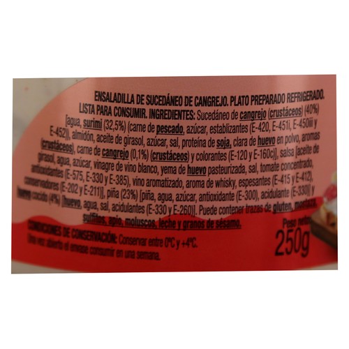 AUCHAN Ensaladilla de sucedáneo de cangrejo, lista para tomar 250 g. Producto Alcampo
