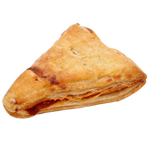 AUCHAN Triángulo de hojaldre relleno de atún con tomate 135 g. Producto Alcampo